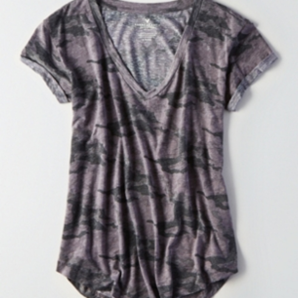 AEO SOFT & SEXY V-NECK FAVORITE T-SHIRT